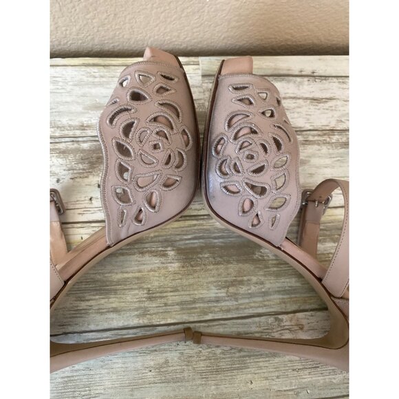 Valentino Garavani Nude Laser Cut Mary Jane Peep Toe Heels Sz 37 Made in Italy - Picture 13 of 14